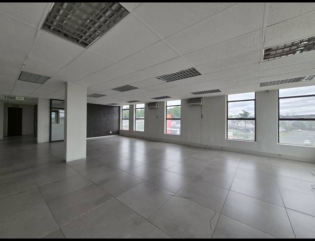 150M² OFFICE TO LET IN CRAIGHALL